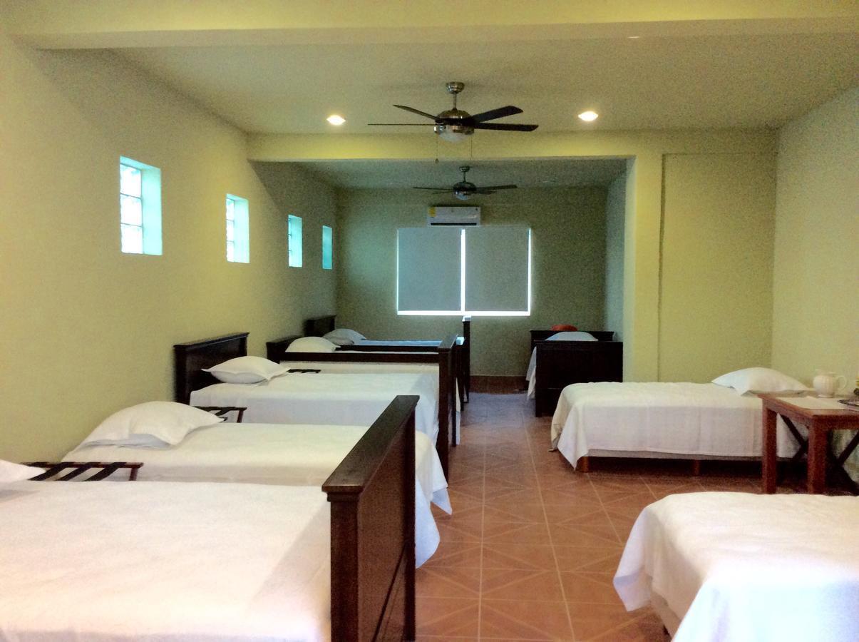 Casa Paloma Blanca Hostel Isla Mujeres Buitenkant foto